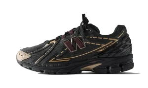 1906R Kith Black