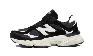 9060 Black White