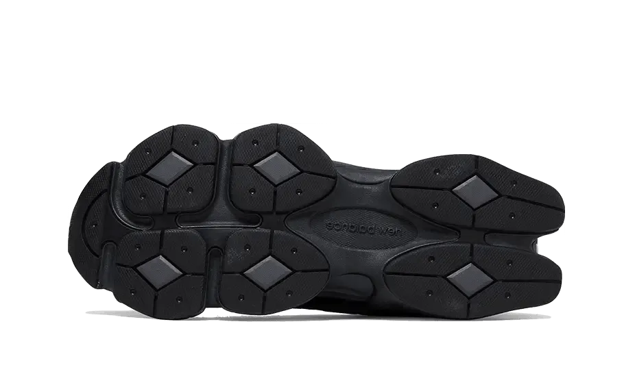 9060 Triple Black Leather