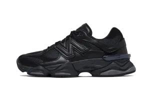 9060 Triple Black Leather