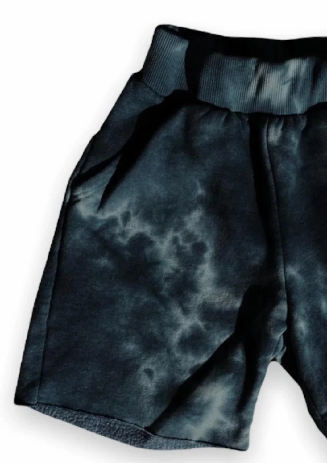 Boy's Tie Dye Fleece Short In Black Spark Boys Drawstring Athletic Shorts