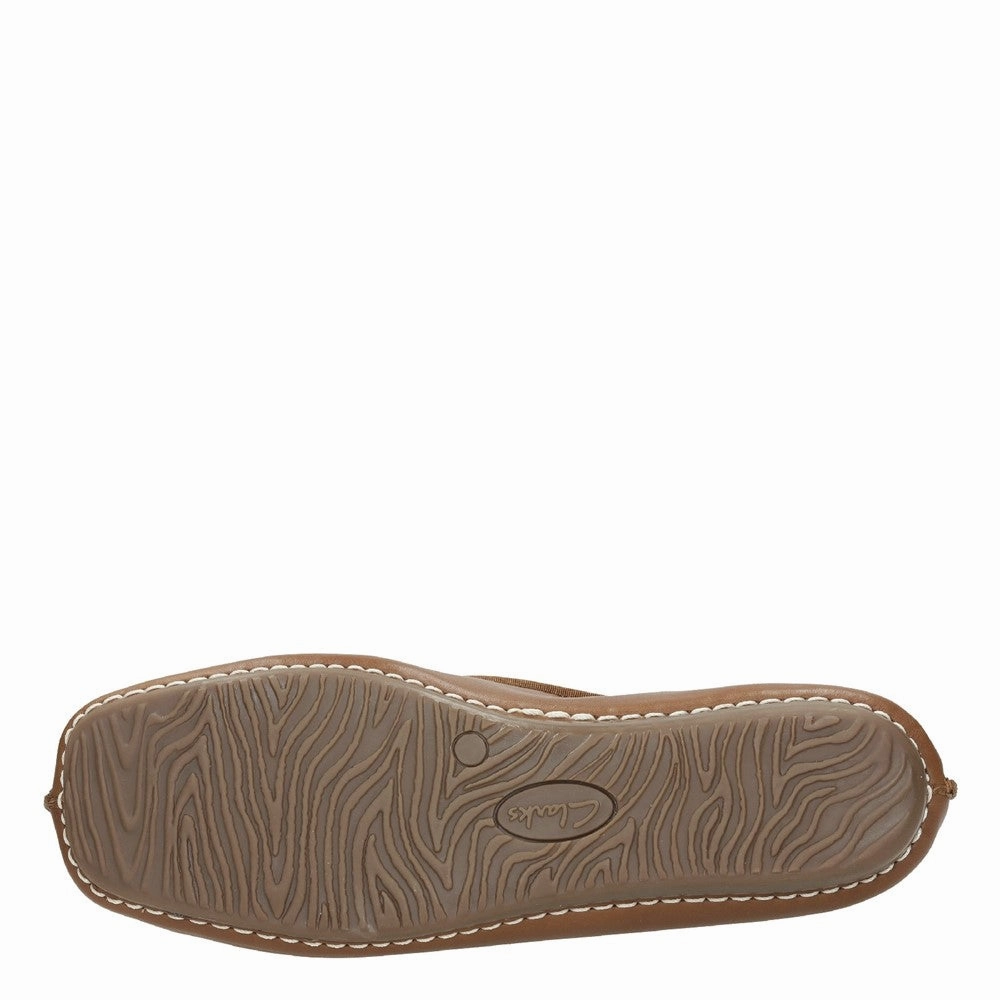 Clarks Freckle Ice Slip On Shoe Women's Sneakers Casual Walking Shoes