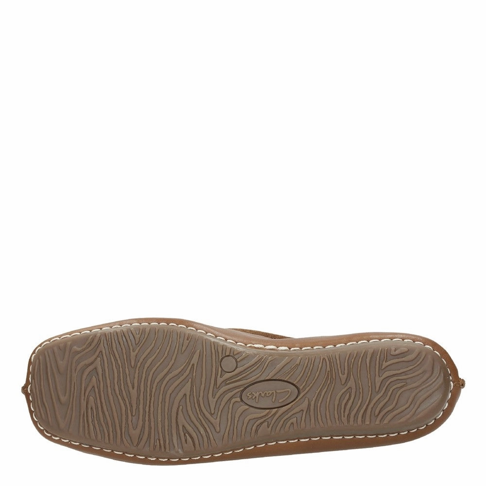 Clarks Freckle Ice Slip On Shoe Women's Sneakers Casual Walking Shoes
