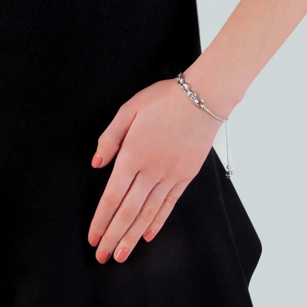 Najo Jewellery Najo - Barbara Bracelet - Graduated Oval Link Tube Chain With Sliding ball