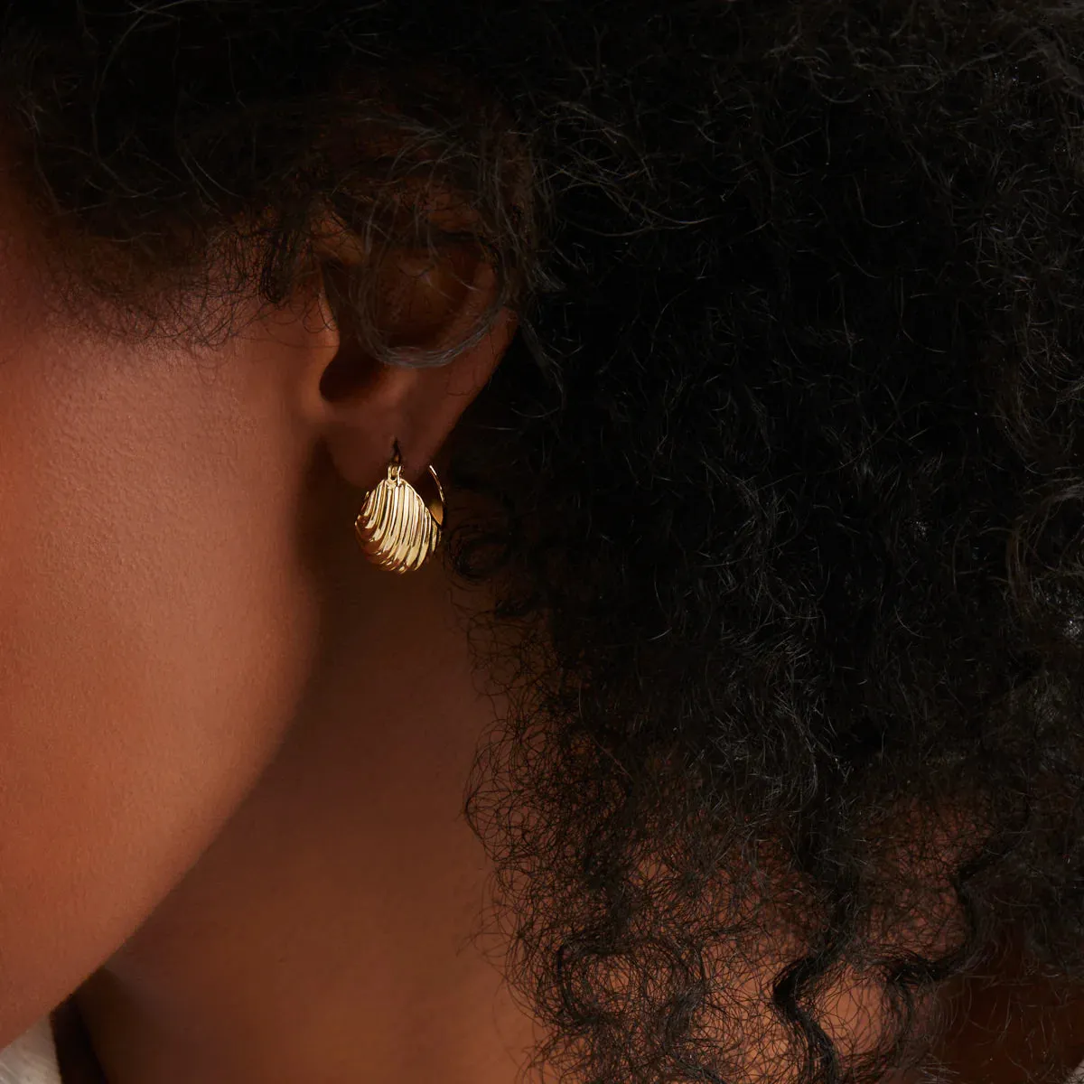 Najo Jewellery Najo - Cloud Catcher Hoop Earrings Gold Plated