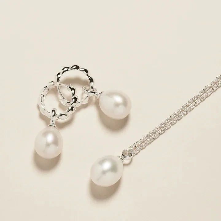 Najo Jewellery Najo - Dew Drop Pearl Earrings