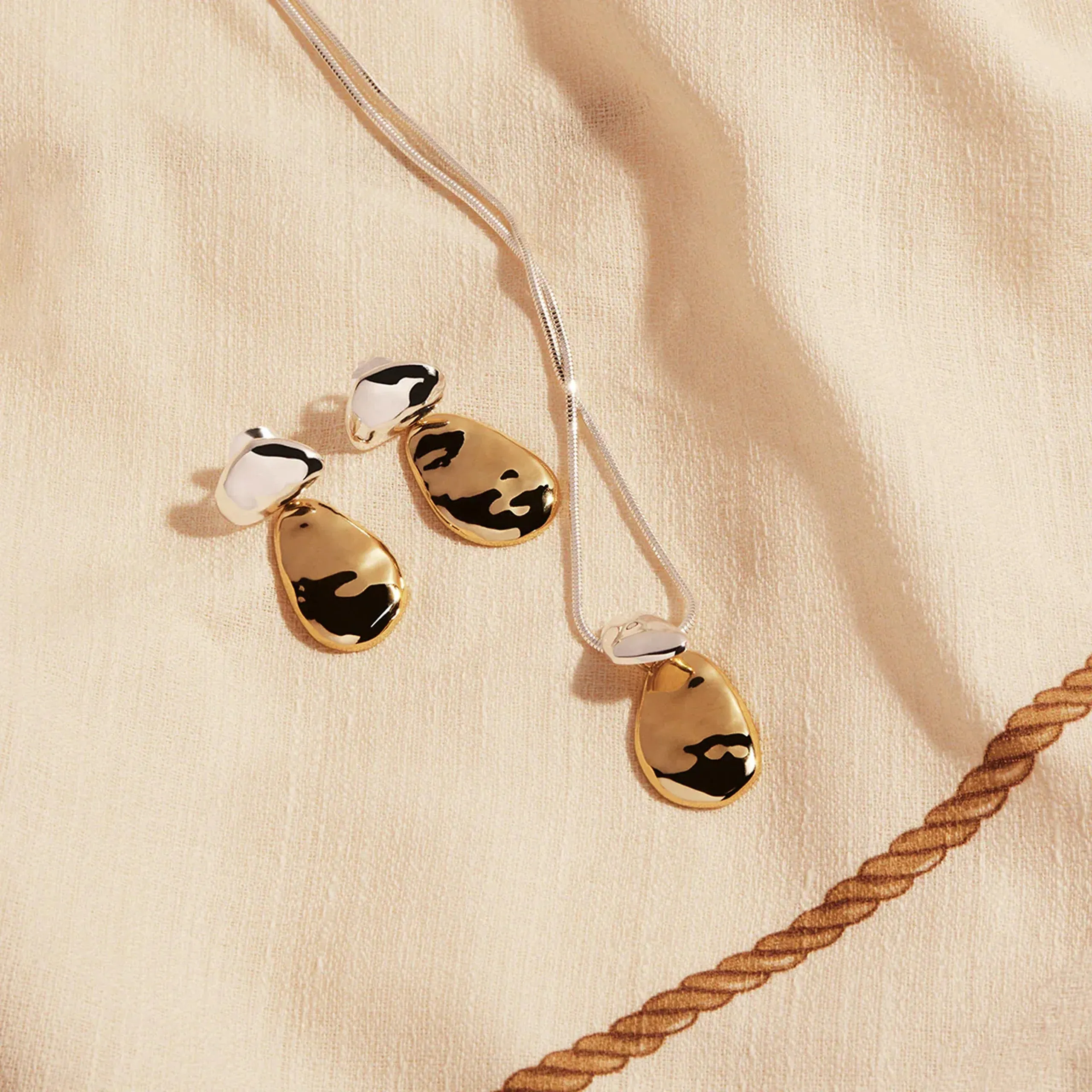 Najo Jewellery Najo - Double Pebblet Two-tone Pendant