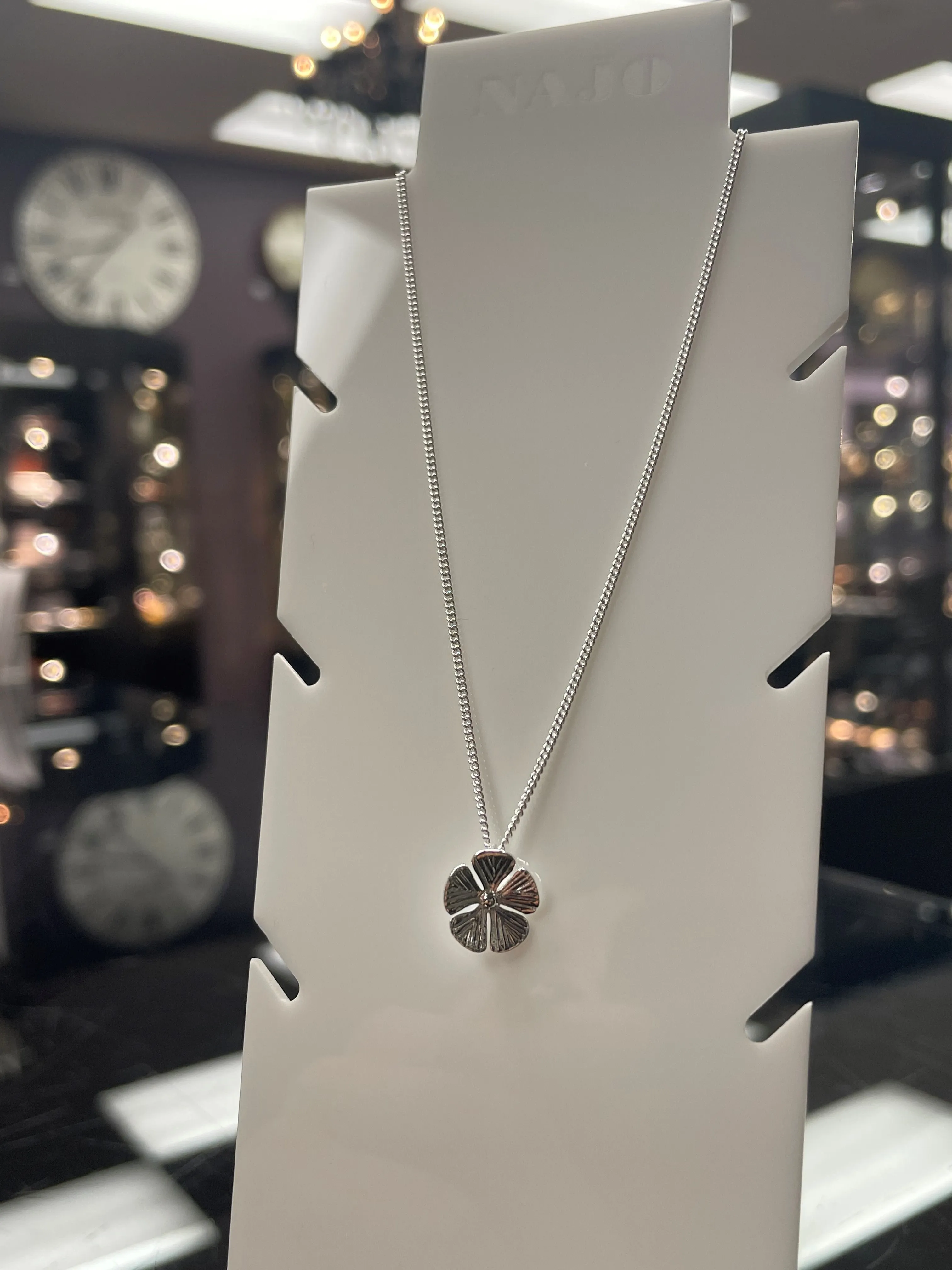 Najo Jewellery Najo - Silver Flower Pendant