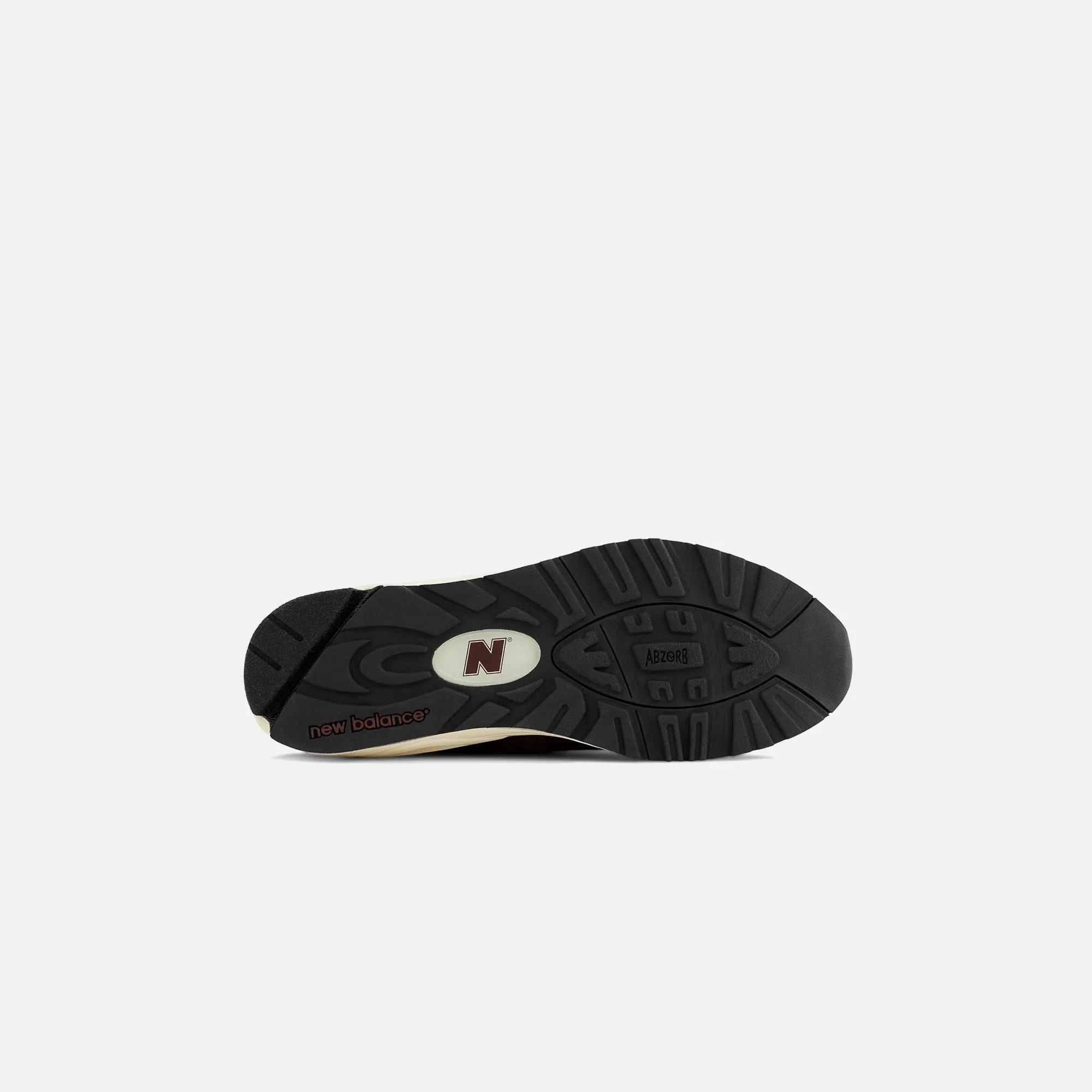 New Balance Made in US 990 V2 - Black / Tan