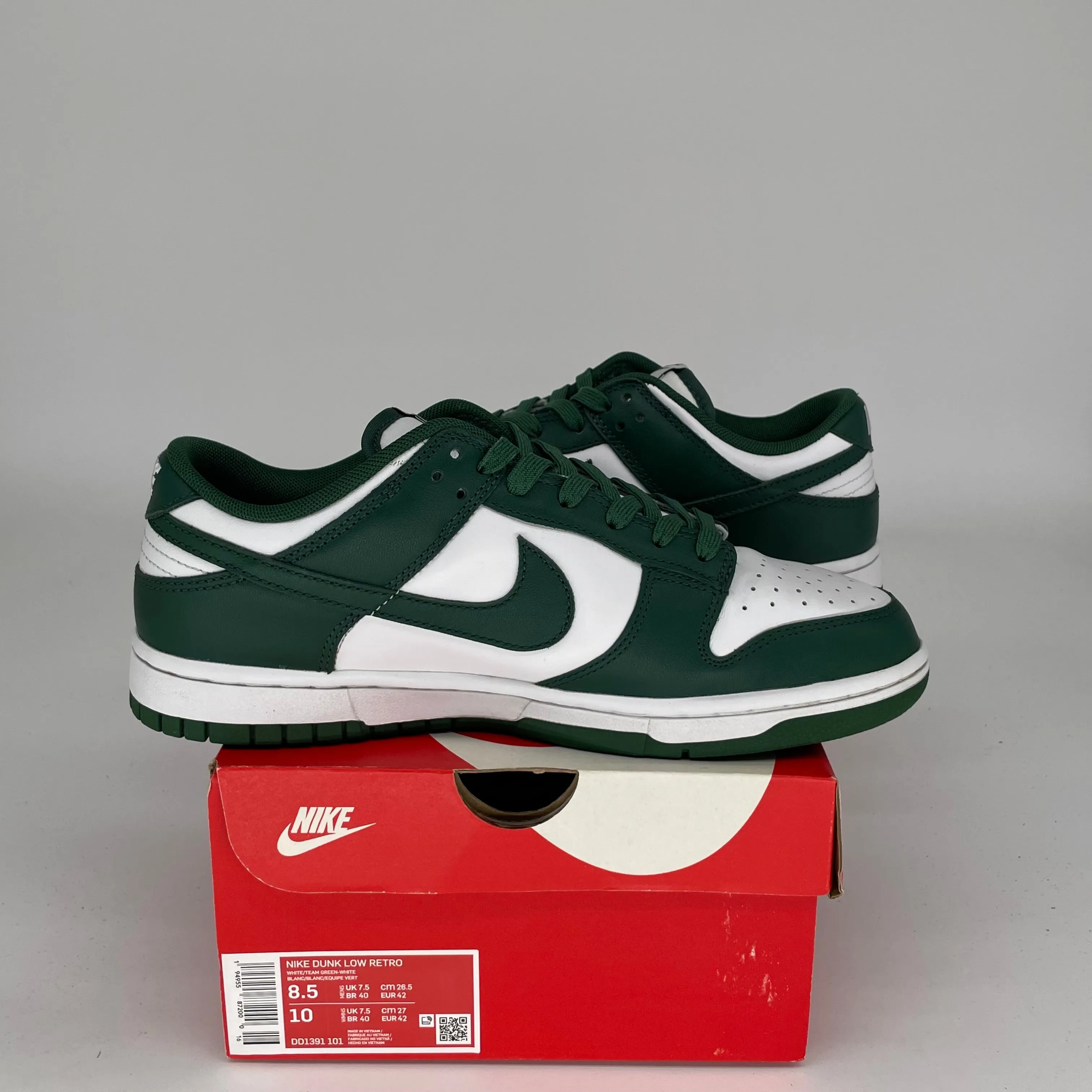 NIKE DUNK LOW MICHIGAN STATE SIZE 8.5 DD1391-101
