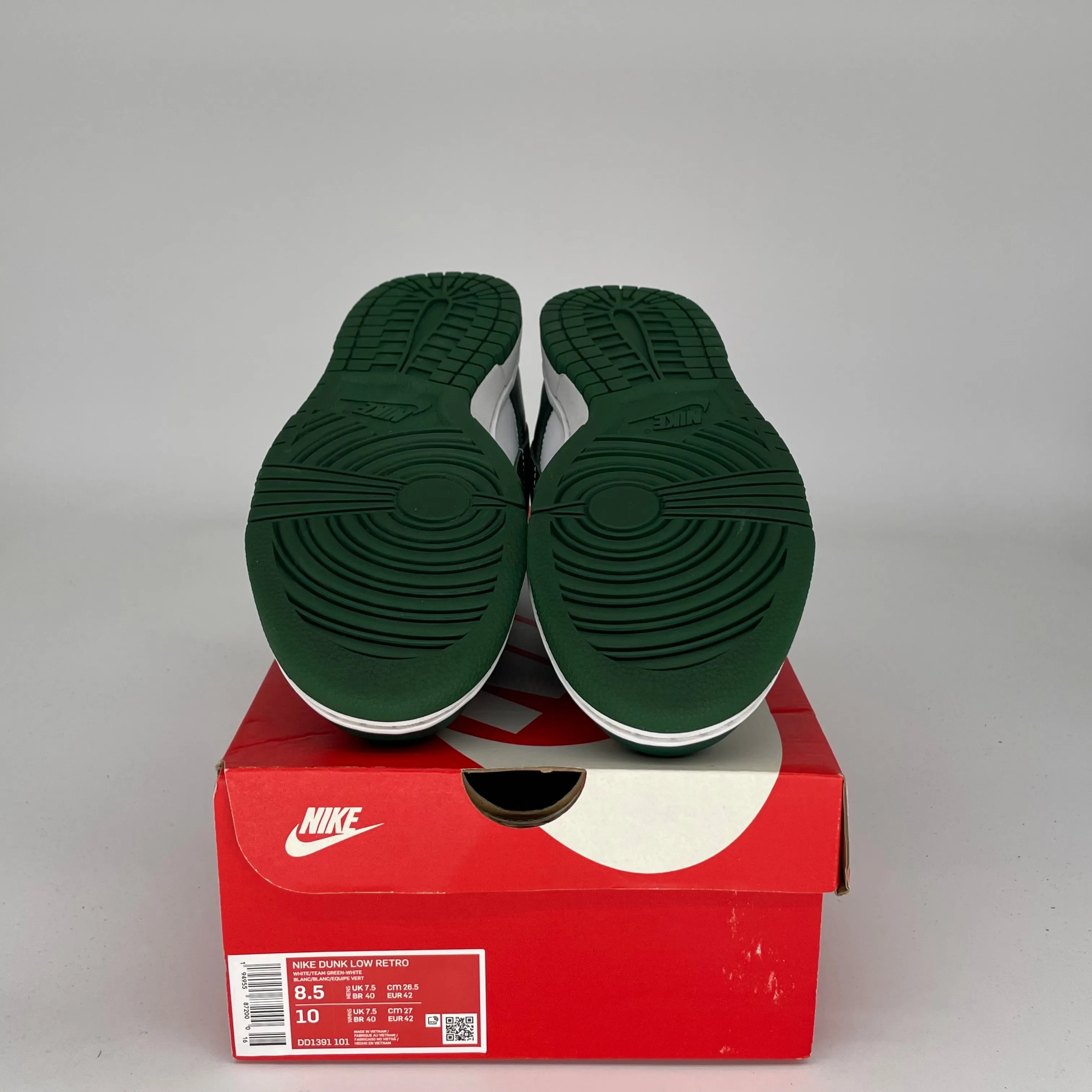 NIKE DUNK LOW MICHIGAN STATE SIZE 8.5 DD1391-101