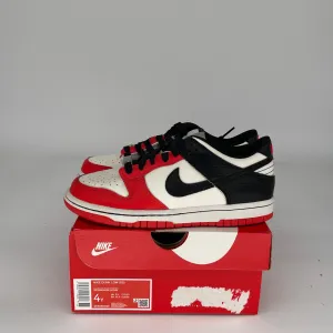 NIKE DUNK LOW NBA 75TH ANNIVERSARY CHICAGO SIZE 4Y DO6288-100
