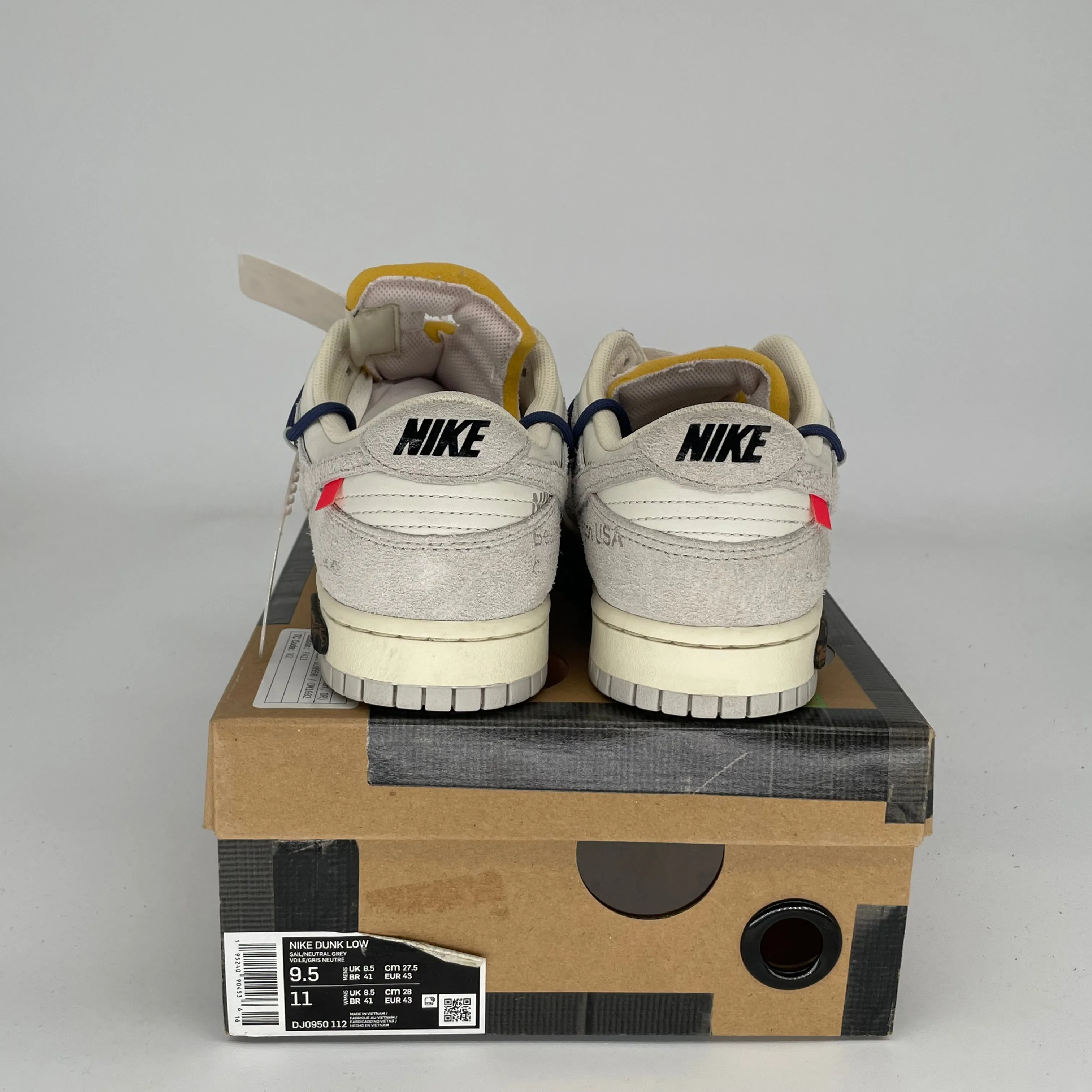 NIKE DUNK LOW OFF WHITE LOT 18 SIZE 9.5 DJ0950-112
