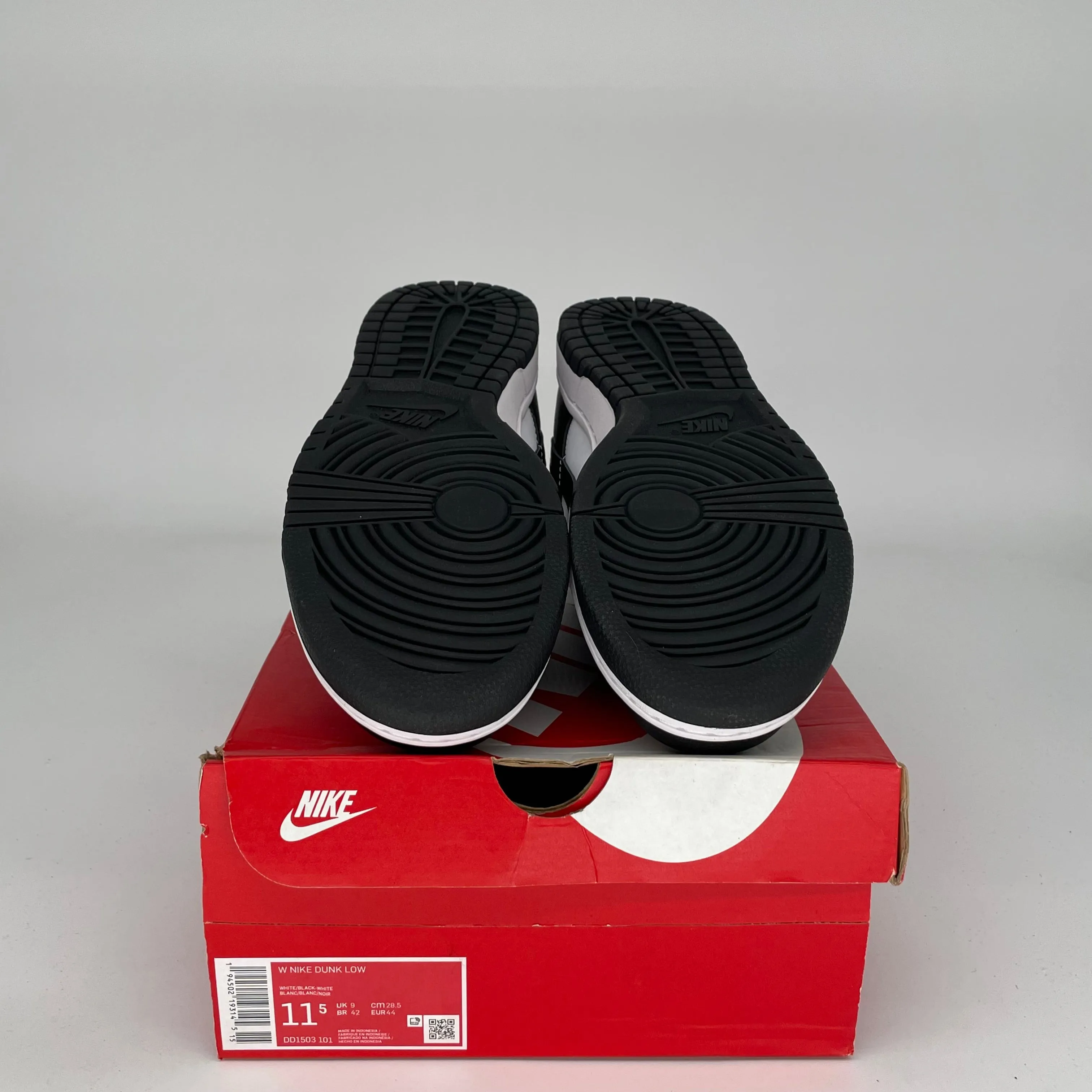 NIKE DUNK LOW PANDA SIZE 11.5 DD1391-100