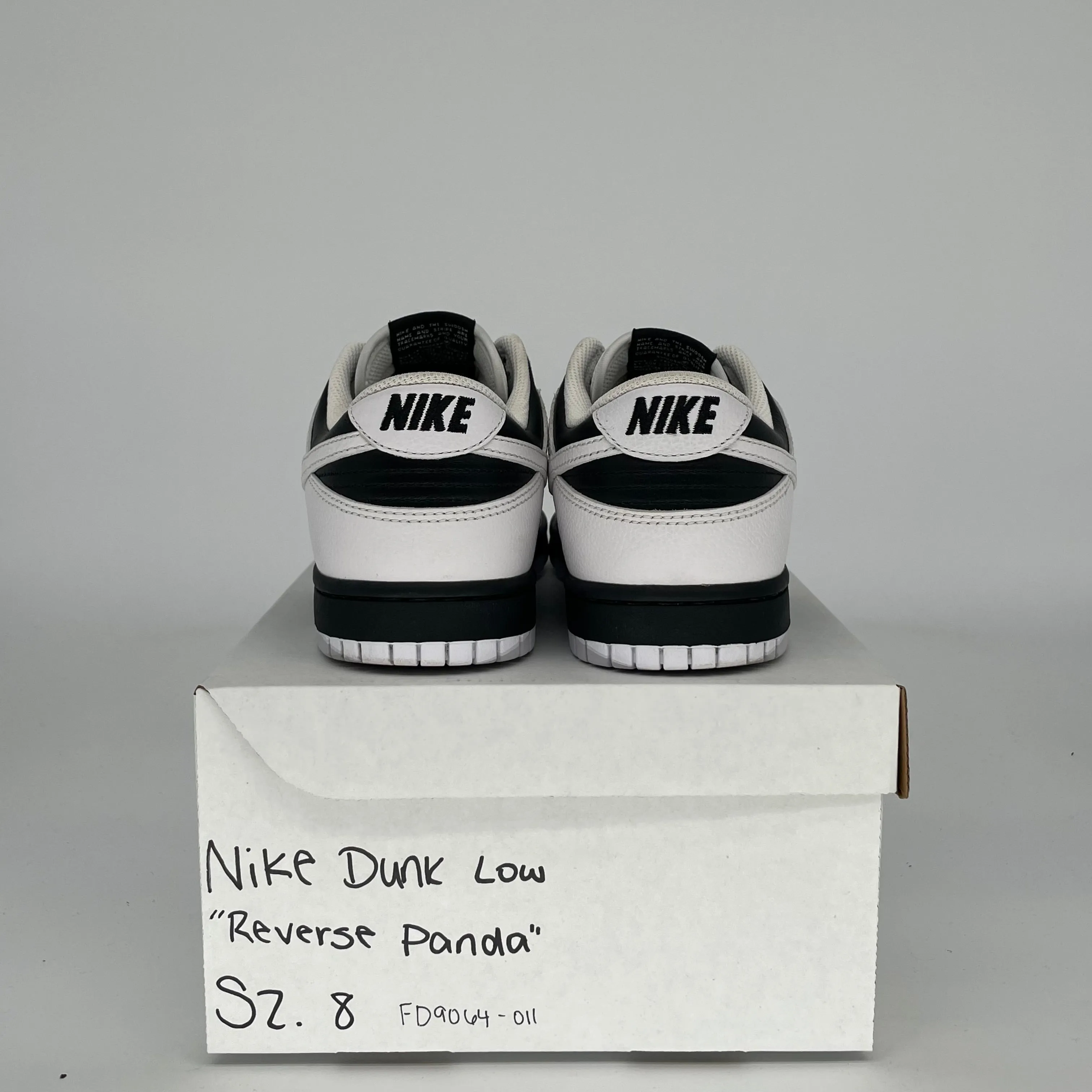 NIKE DUNK LOW REVERSE PANDA SIZE 8 FD9064-011