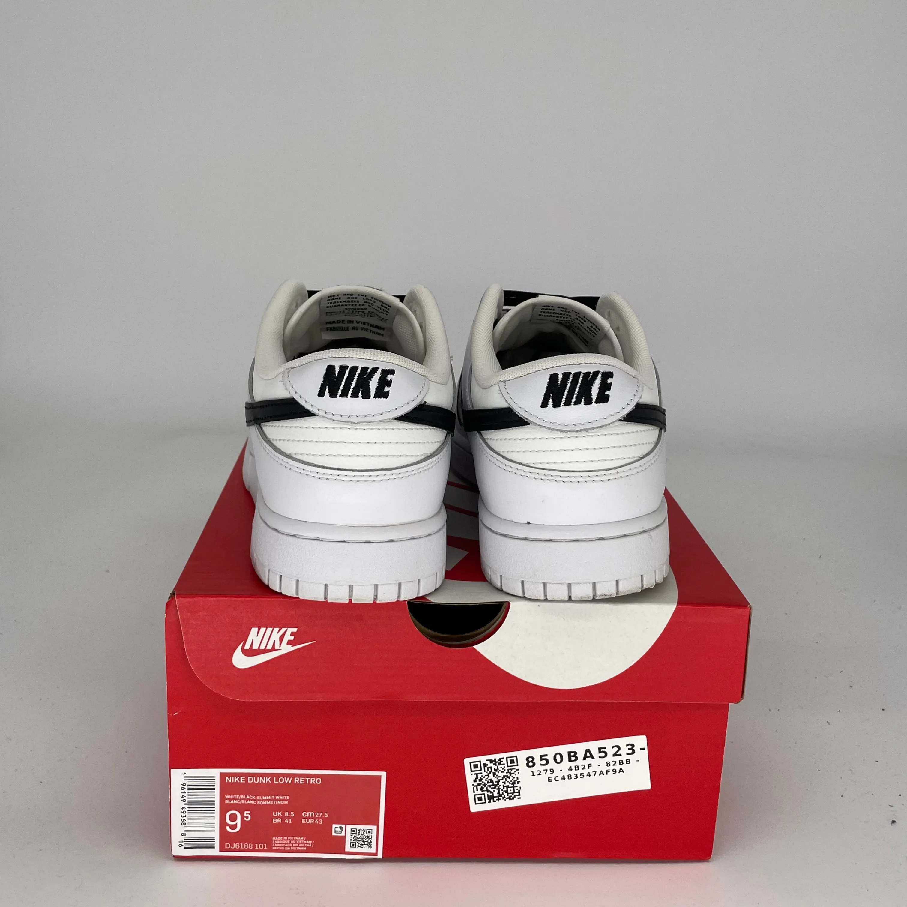 NIKE DUNK LOW REVERSE PANDA SIZE 9.5 DJ6188-101