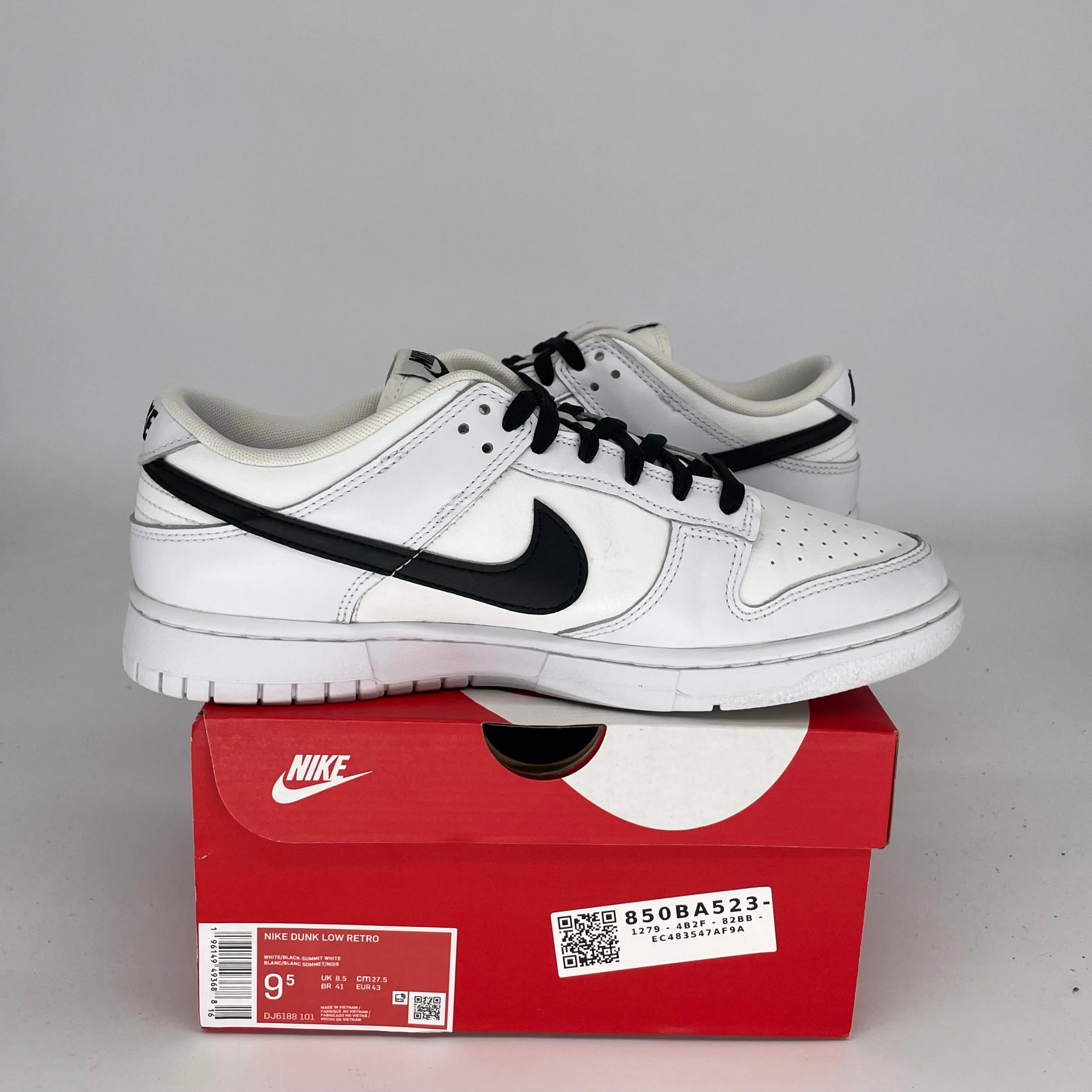 NIKE DUNK LOW REVERSE PANDA SIZE 9.5 DJ6188-101