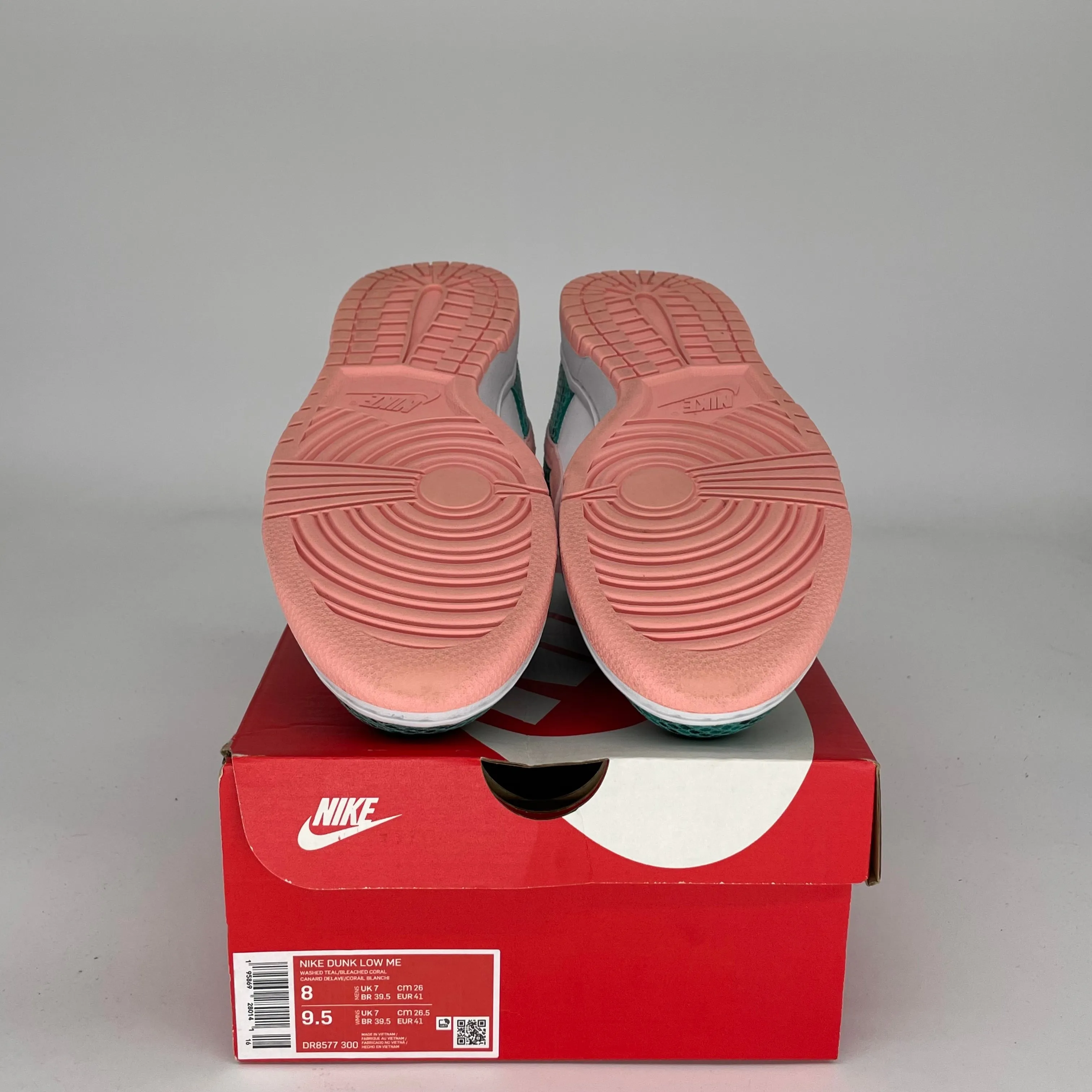 NIKE DUNK LOW SNAKESKIN WASHED TEAL BLEACHED CORAL SIZE 8 DR8577-300