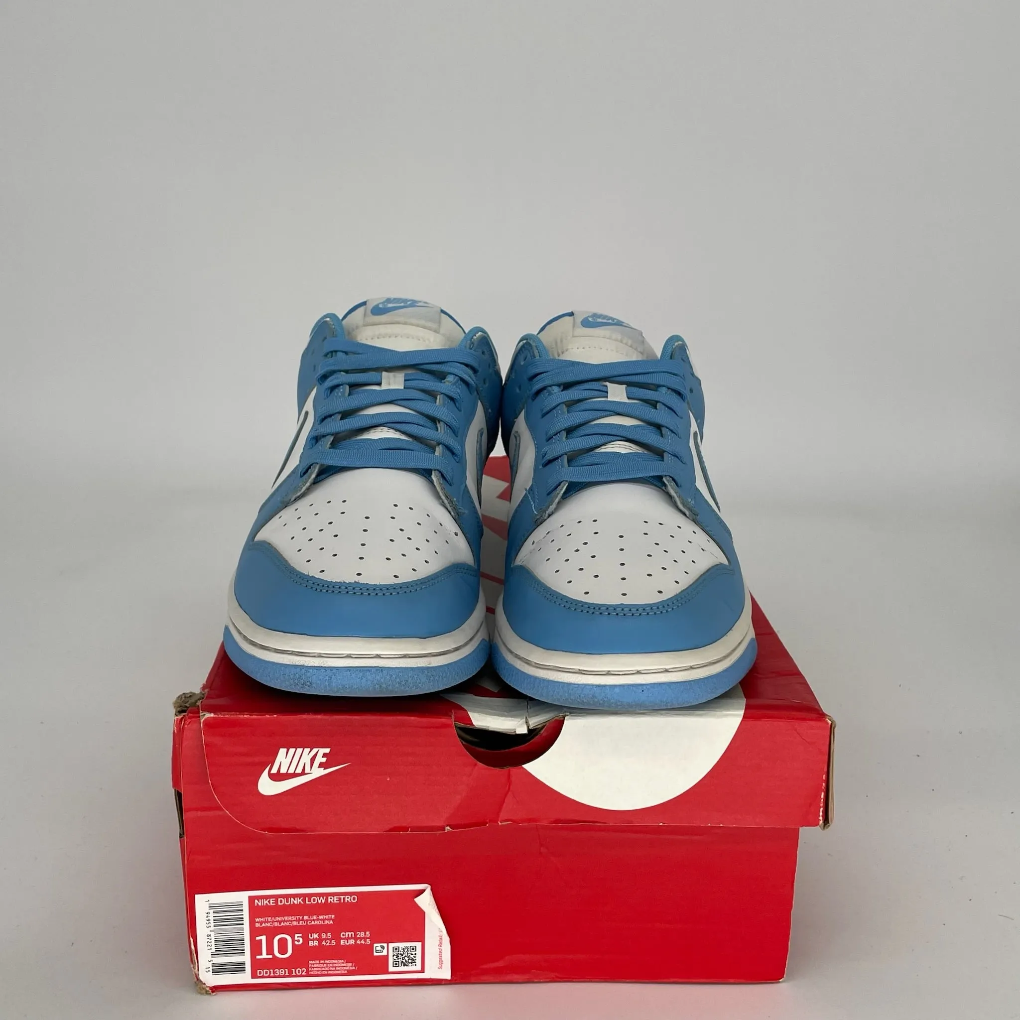 NIKE DUNK LOW UNC SIZE 10.5 DD1391-102