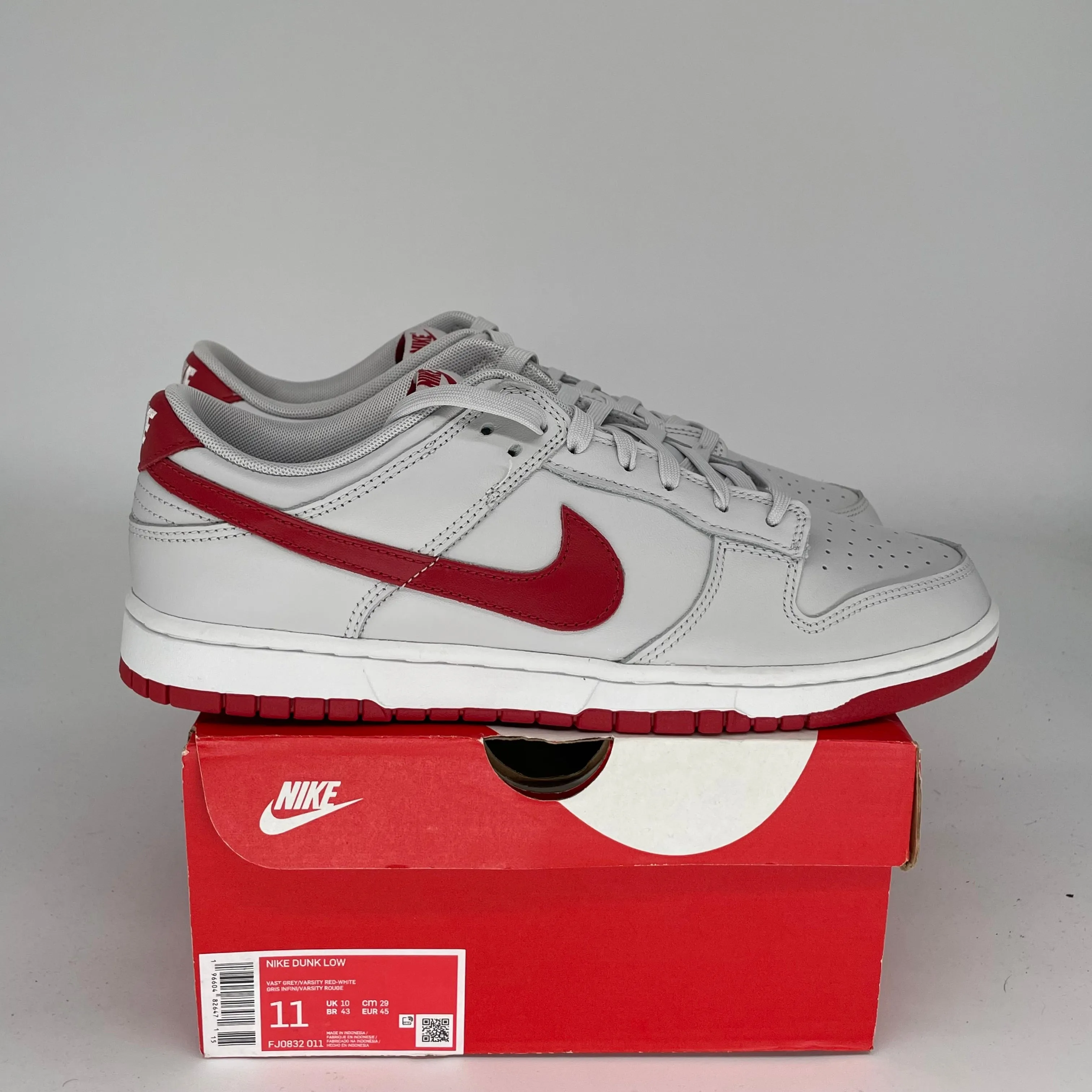 NIKE DUNK LOW VAST GREY VARSITY RED SIZE 11 FJ0832-011