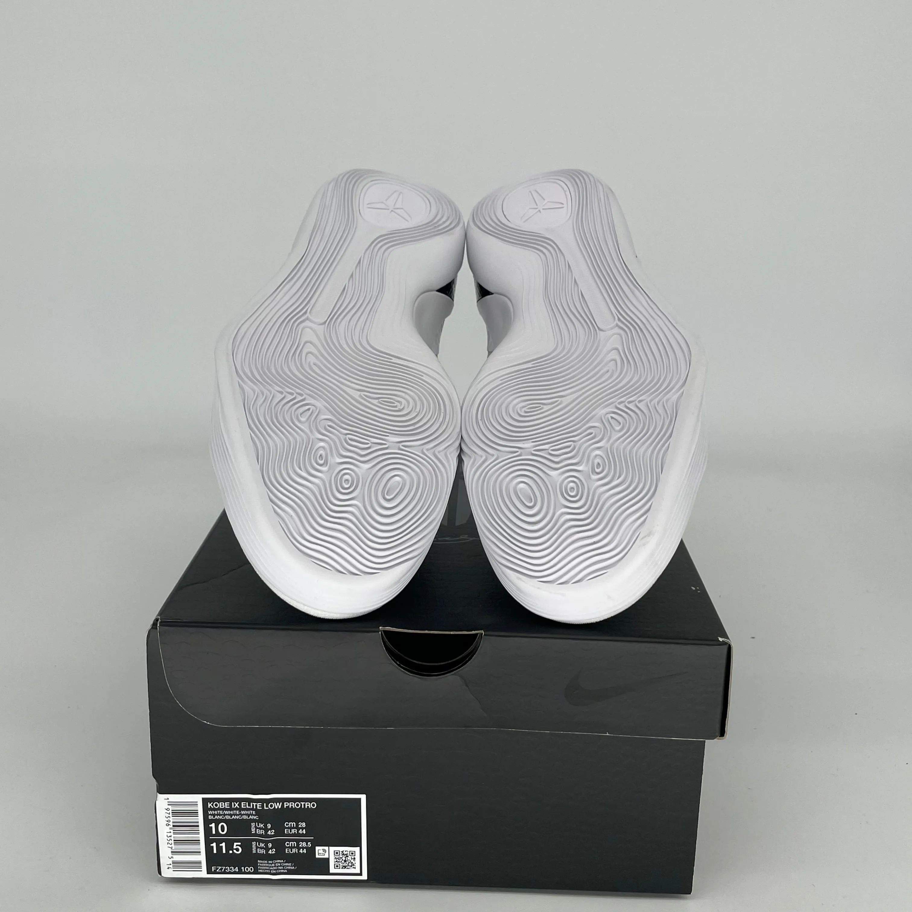 NIKE KOBE 9 PROTRO ELITE SIZE 10 FZ7334-100