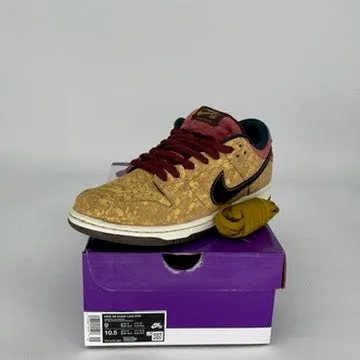 NIKE SB DUNK LOW CITY OF CINEMA SIZE 9 FZ1278-200