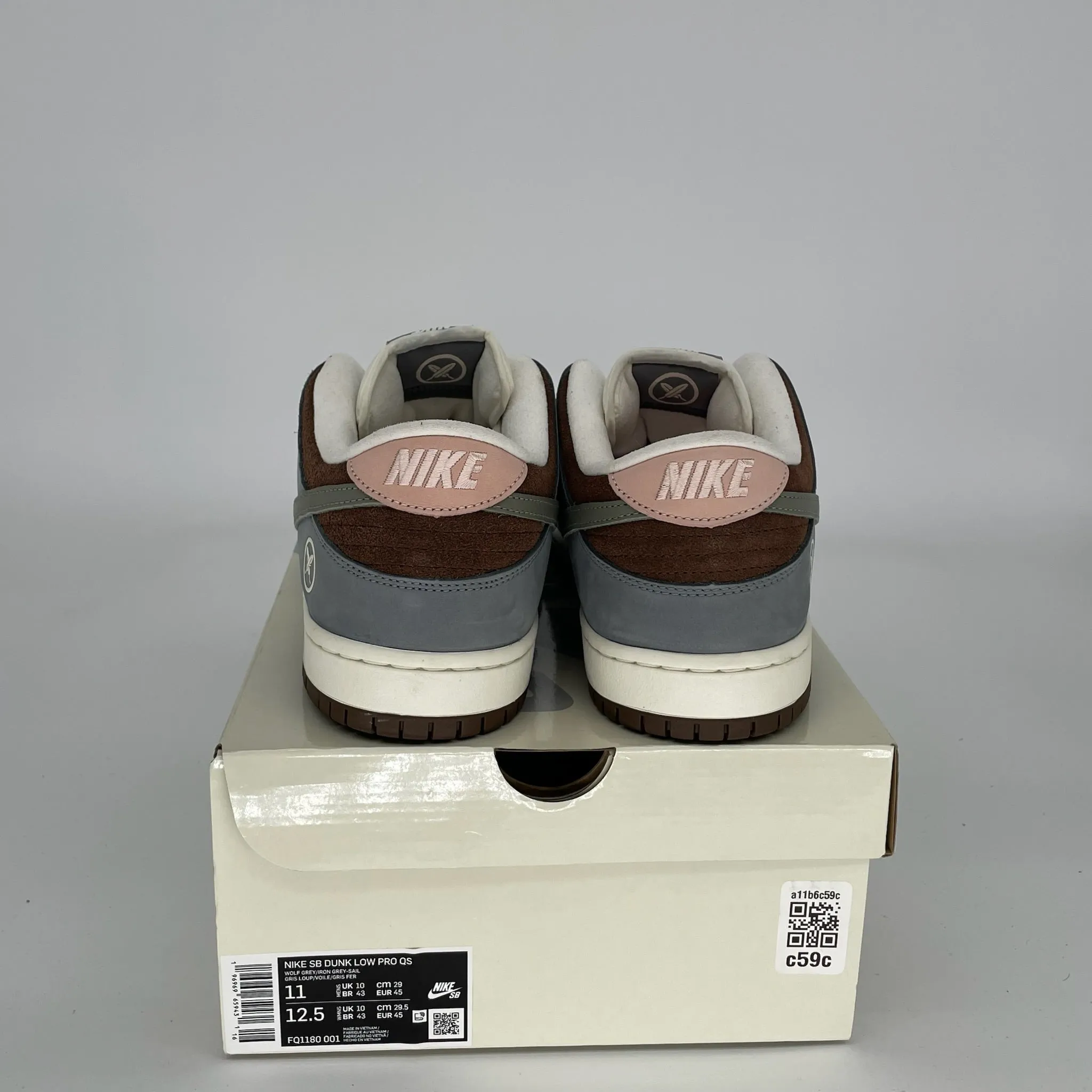 NIKE SB DUNK LOW YUTO HORIGOME SIZE 11 FQ1180-001