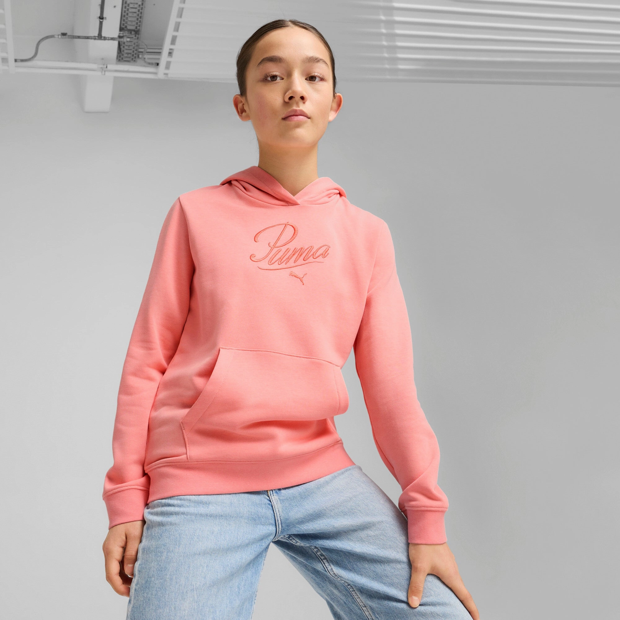 PUMA Big Kids' Girls' Essentials Script Hoodie Girls Seamless Sportswear