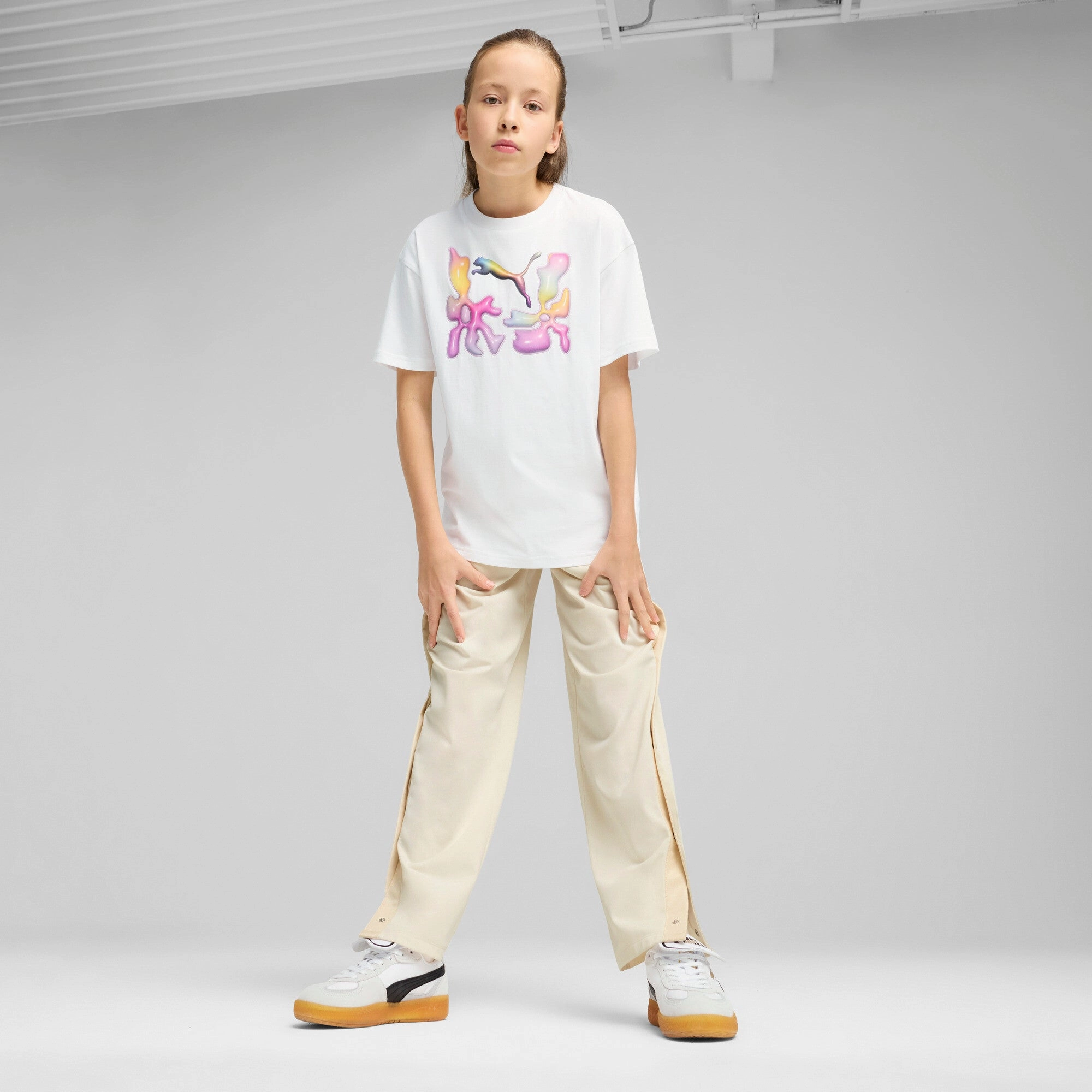 PUMA Big Kids' Girls' Graphics Relaxed Tee Girls Seamless Sportswear