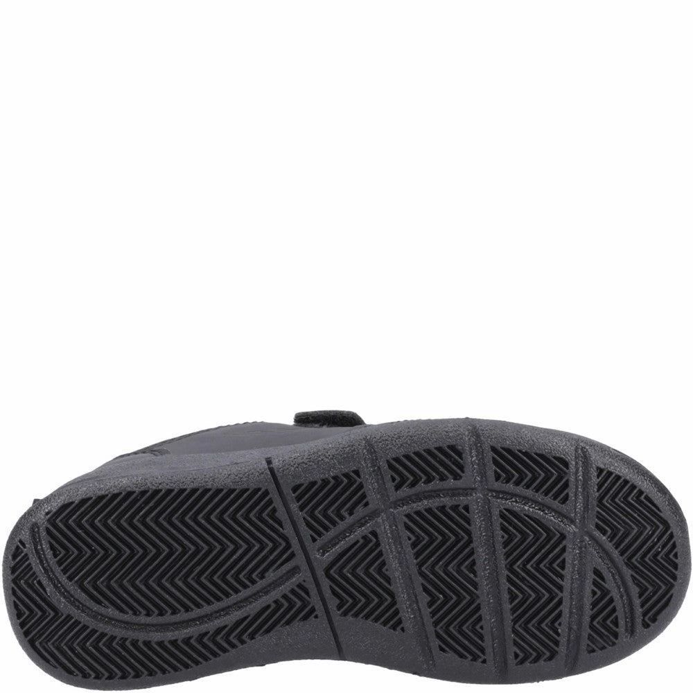 Umbro Ashfield Junior Touch Fastening Shoe Boys SneakersBoys Running Shoes
